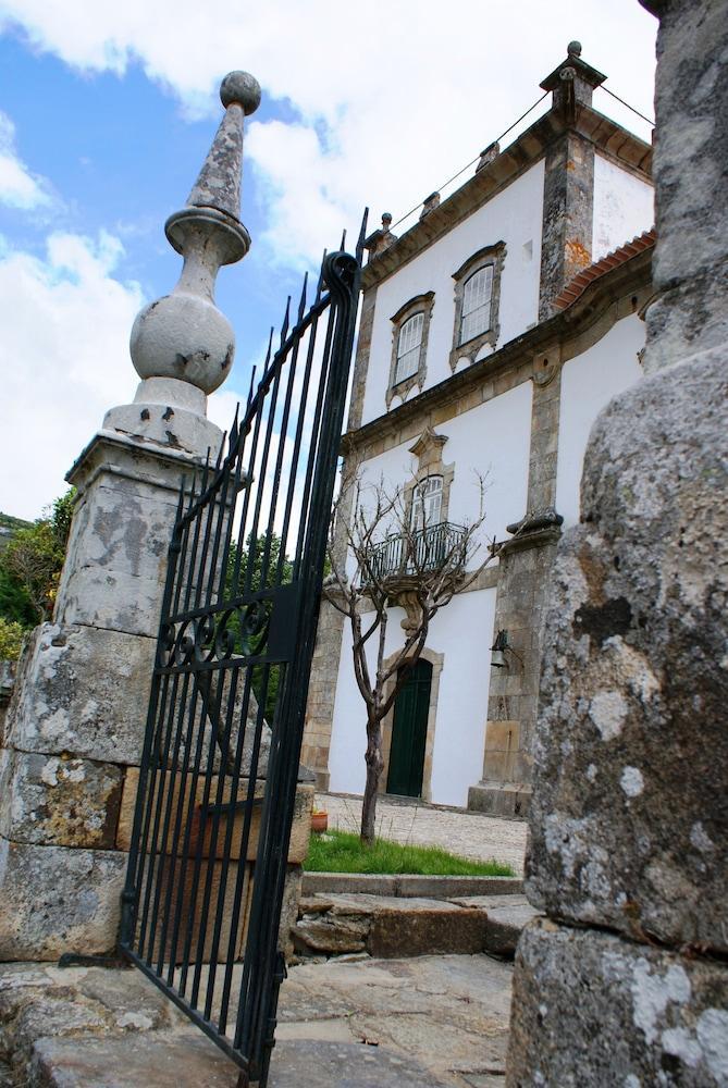 Casa Das Torres De Oliveira Mesão Frio Exterior foto